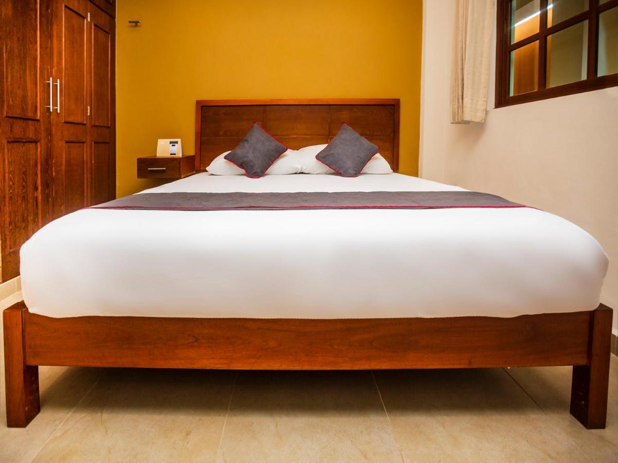 Hotel Beach Don Gonzalo 塞莱斯通 外观 照片