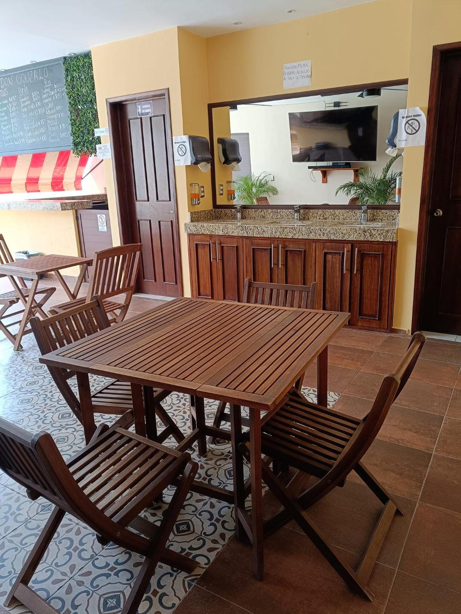 Hotel Beach Don Gonzalo 塞莱斯通 外观 照片